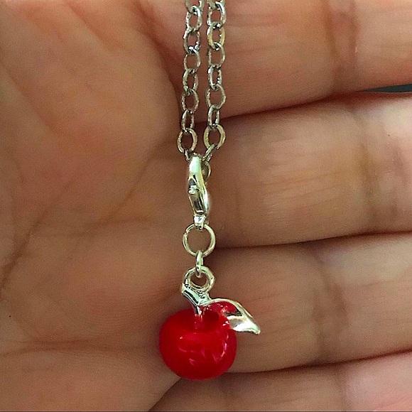 🍎🍎apple charm necklace - Picture 4 of 7
